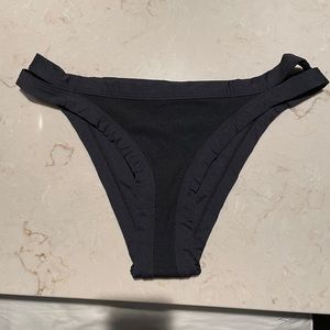 L space matching black set